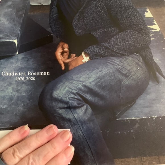 The Hollywood Reporter magazine Chadwick Boseman memorial Sept 2020 collectible - Picture 2 of 3